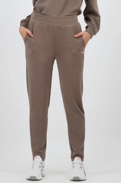 Athlecia Jillnana