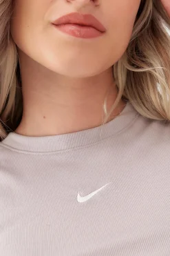 Camiseta Crop Top Nike
