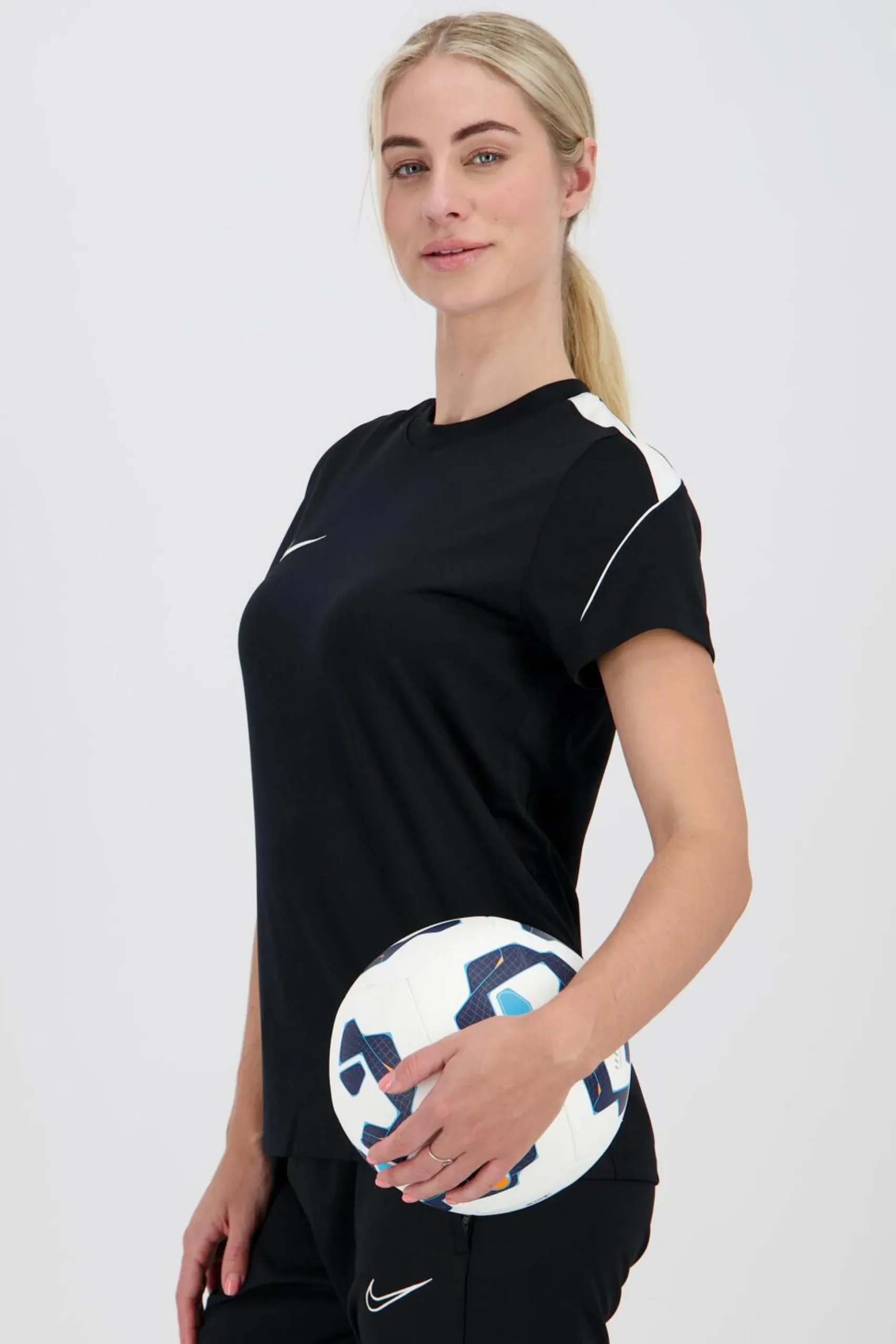 Camiseta Nike Strike 26