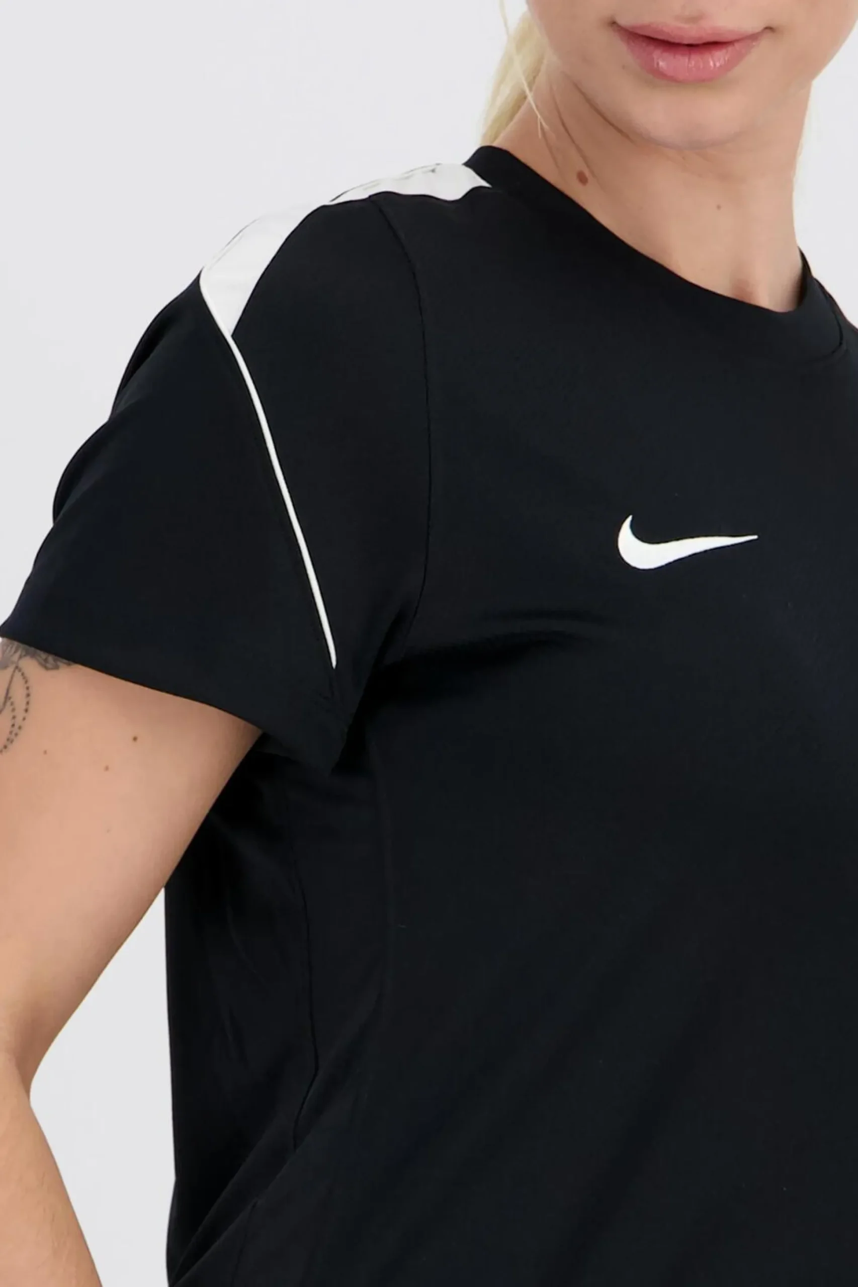 Camiseta Nike Strike 26