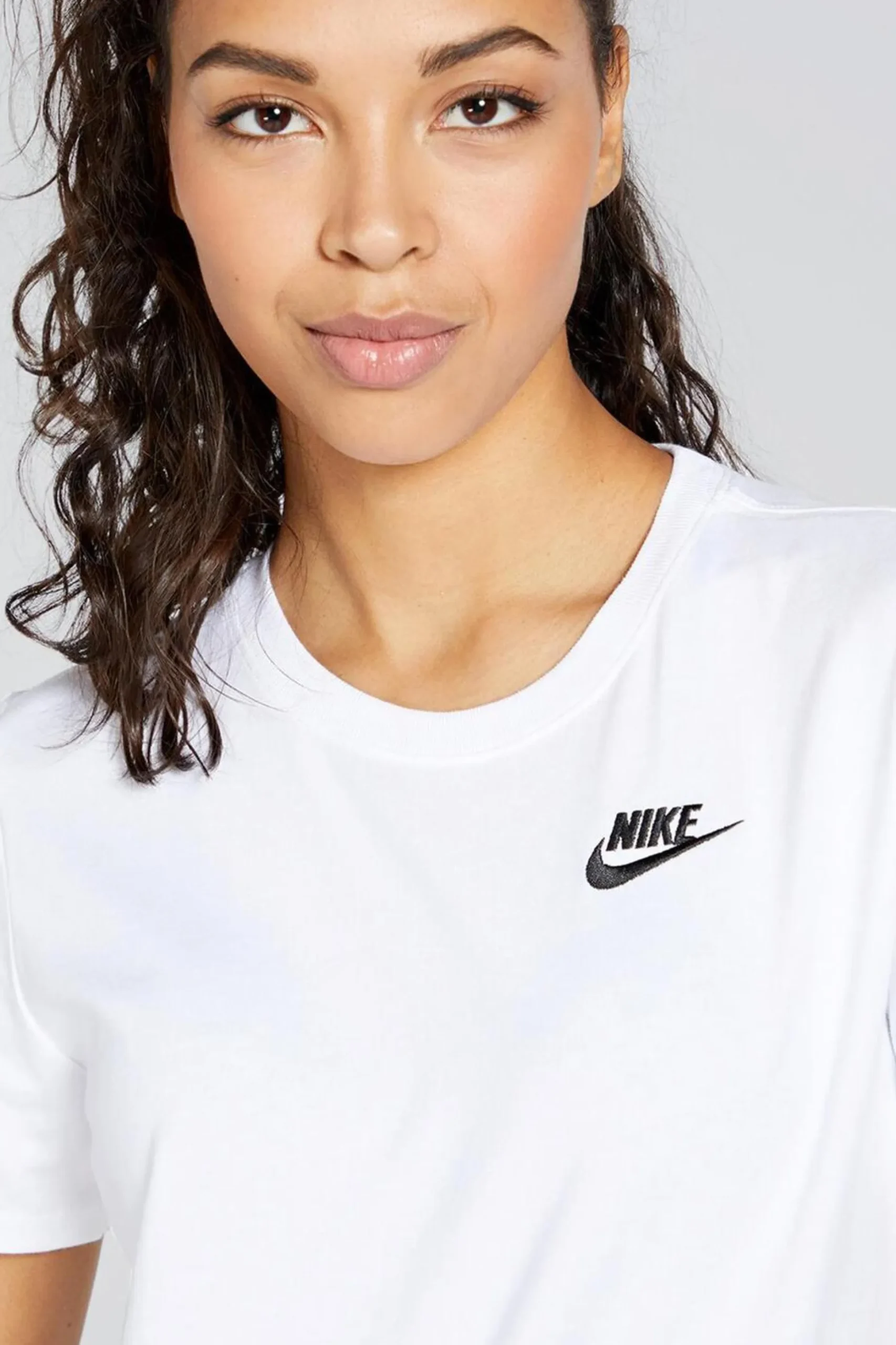 Nike Sportswear Club