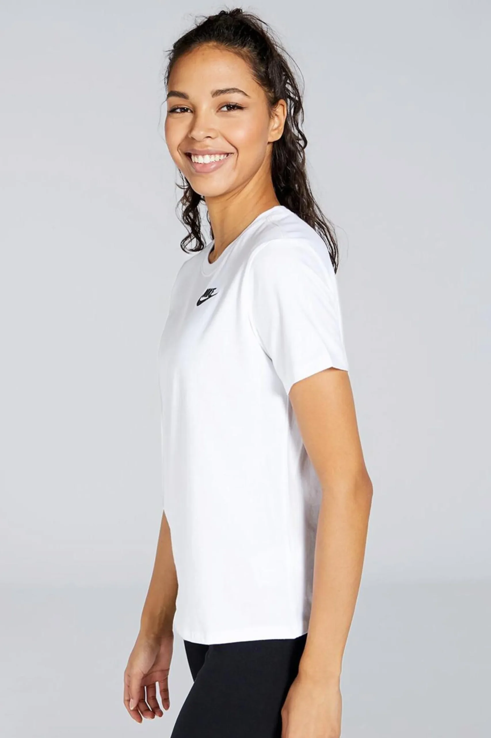 Nike Sportswear Club