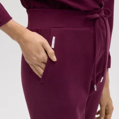 Pantalón Jogger Ysabel Mora Textura Burdeos