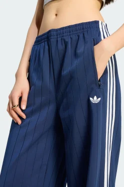 Pantalón Pinstripe Firebird Loose adidas