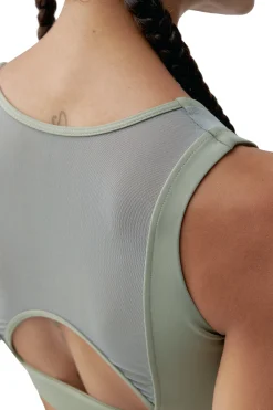 Top Deportivo De Mujer Namir Born Living Yoga