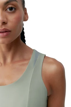Top Deportivo De Mujer Namir Born Living Yoga
