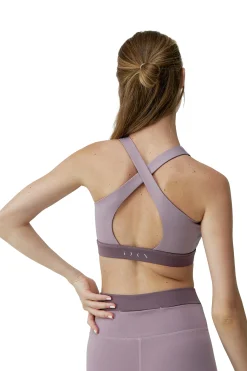 Top Fiorella Born Living Yoga